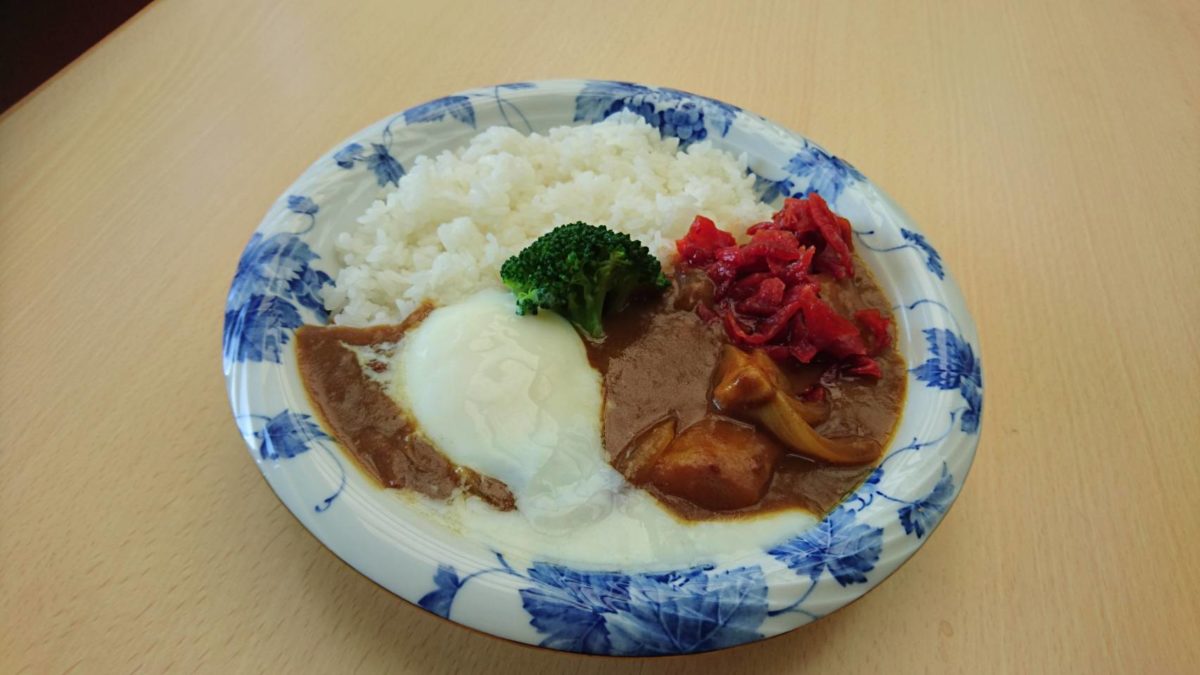 食堂おすすめメニューのご紹介　～田舎カレー～　