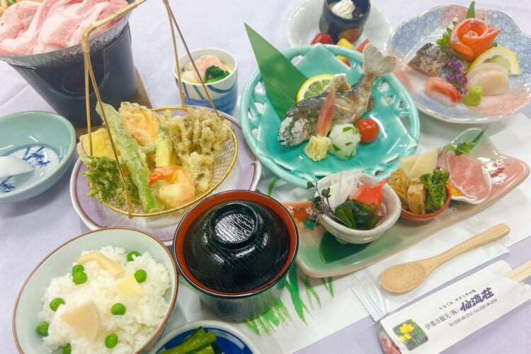 仙流荘　会席料理