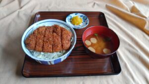 梅雨入りしましたが今日も元気に営業中です♪